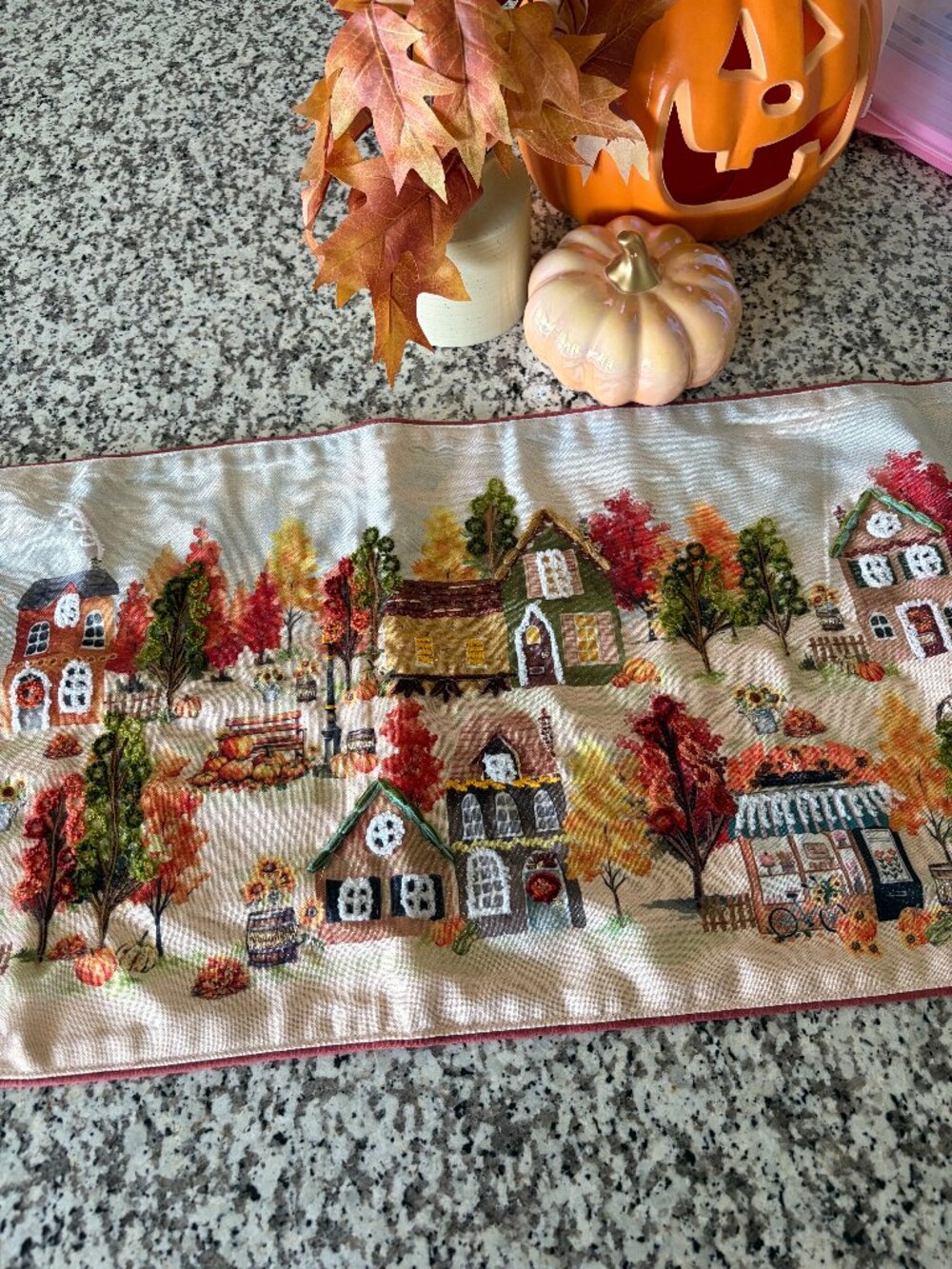 The Farmhouse by Rachel Ashwell Table Runner
